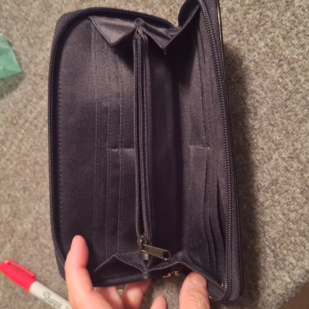 Gap wallet